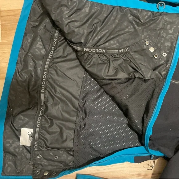 Volcom Teal and Black Jacket - Picture 3 of 6